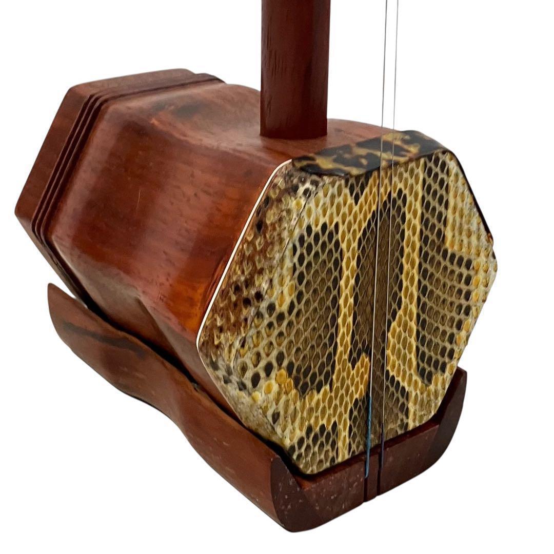 【未使用】二胡 紅木 胡琴 ヘビ皮 中国楽器 セミハードケース付