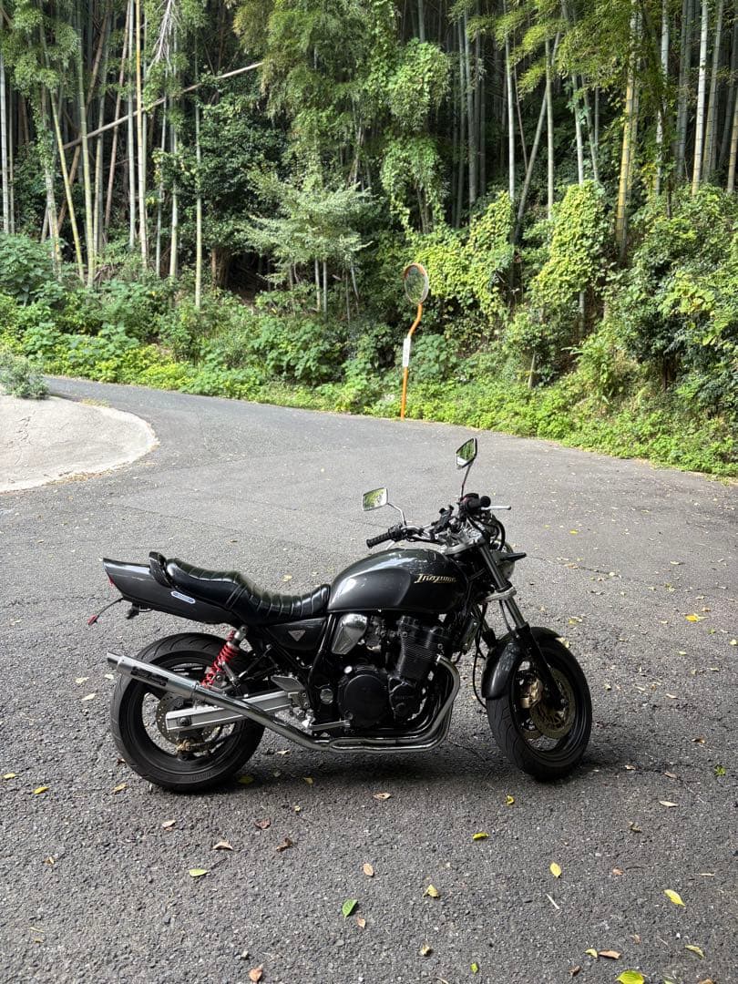 Pretty Racingマフラー イナズマ400