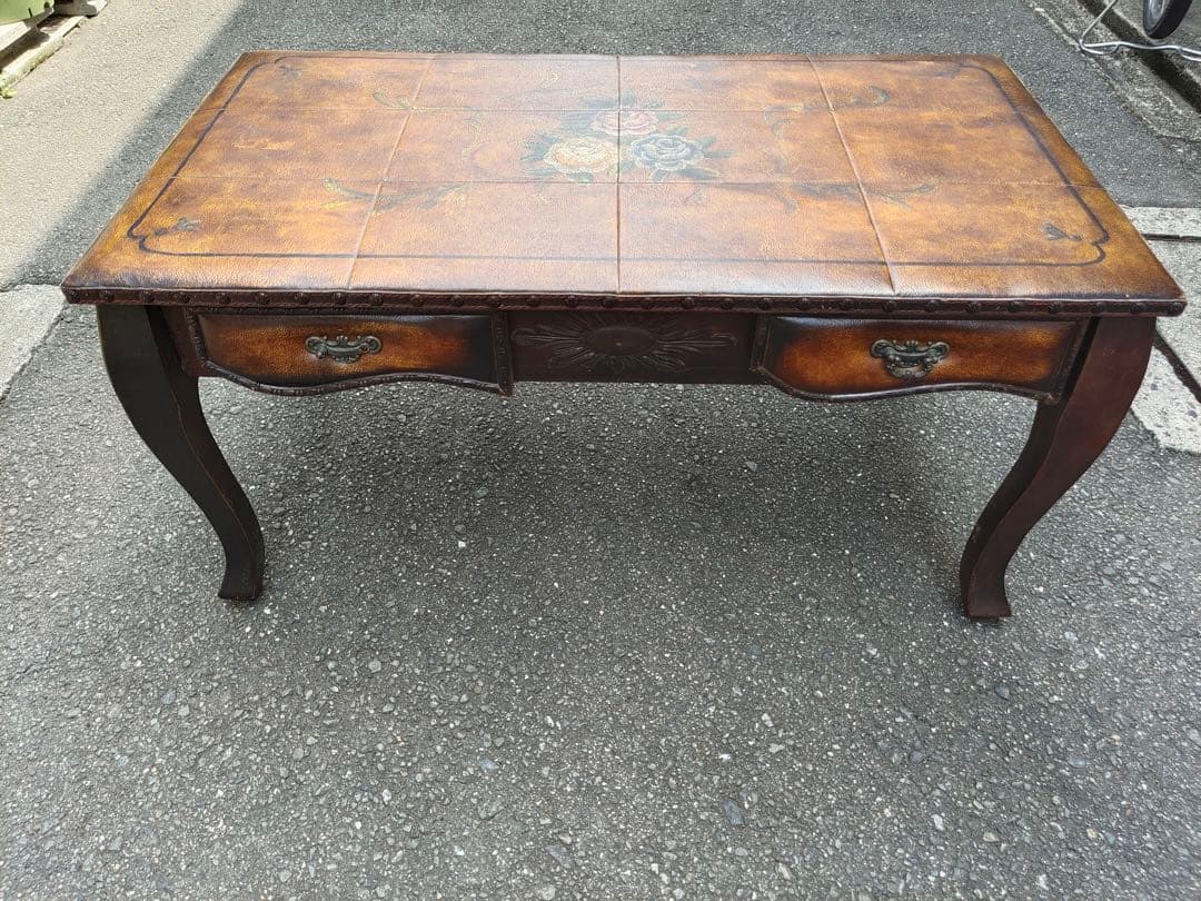 時代家具　猫脚デスク　両面引き出　飾台　西洋っぽい　コーヒーテーブル　店舗什器