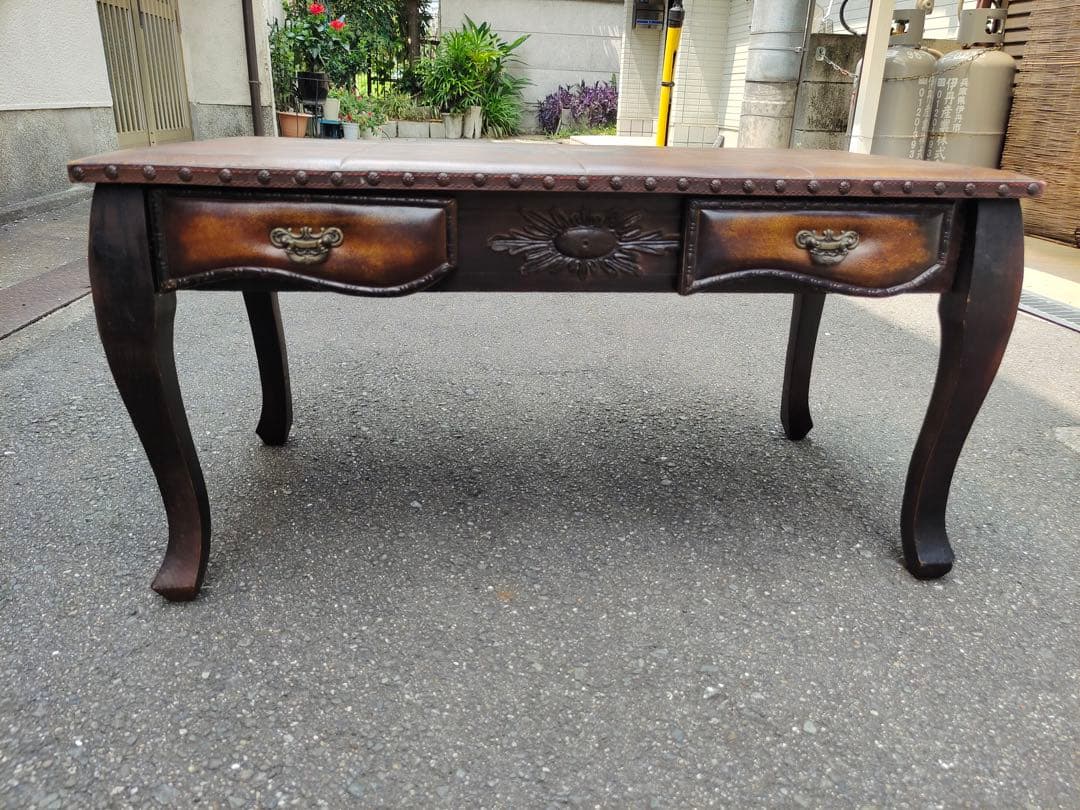 時代家具　猫脚デスク　両面引き出　飾台　西洋っぽい　コーヒーテーブル　店舗什器