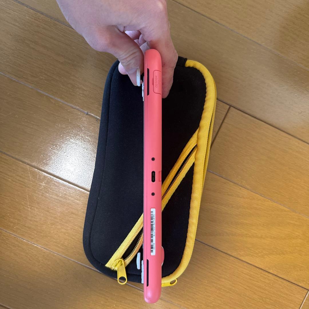 Nintendo Switch Lite ピンク ケース、microSD付き