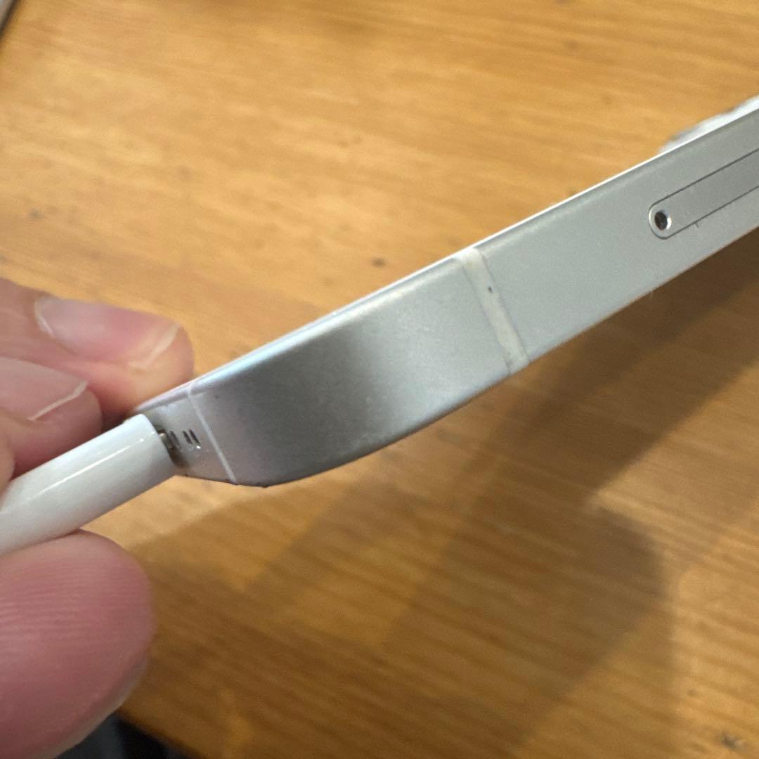 ④Apple iPhone 12miniホワイト 本体１２８Ｇ