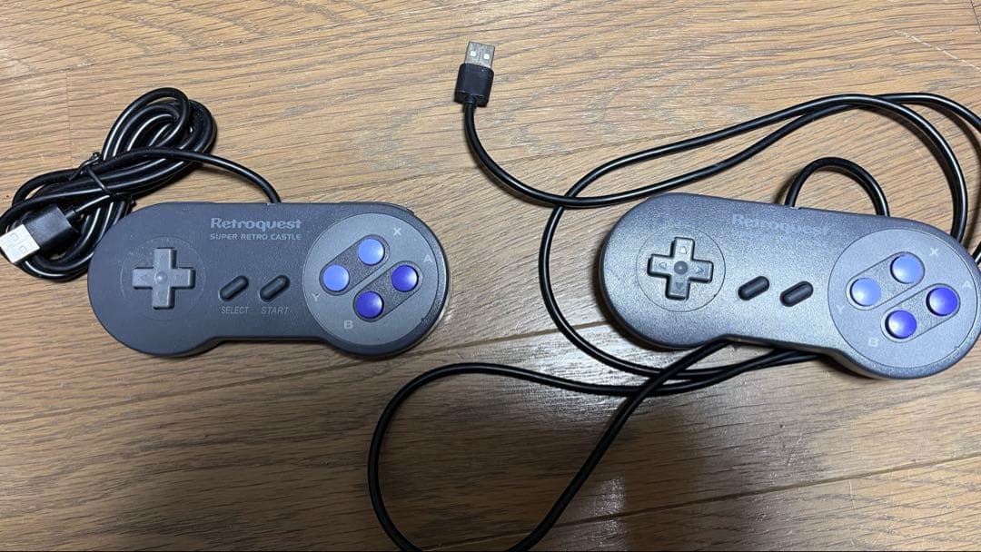 レトロクエスト　エミュレーター　電源プラグ無し　コントローラー2個セット