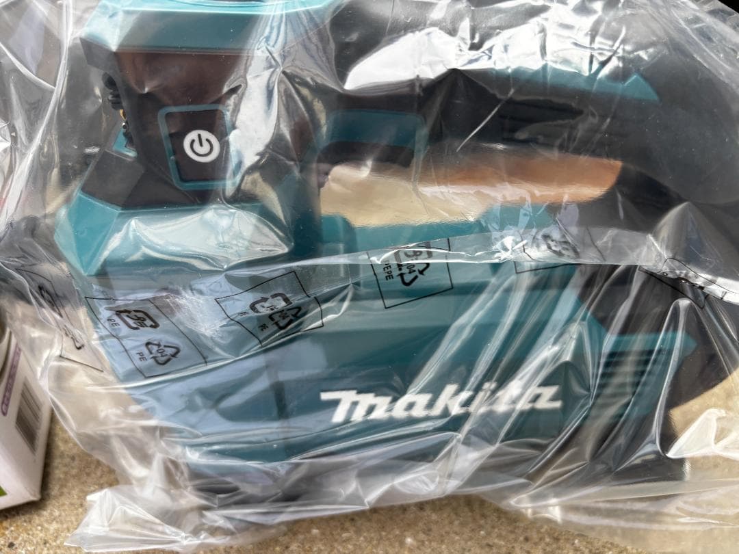 【未使用】マキタ18V 充電式空気入れ MP181DZ (本体のみ)