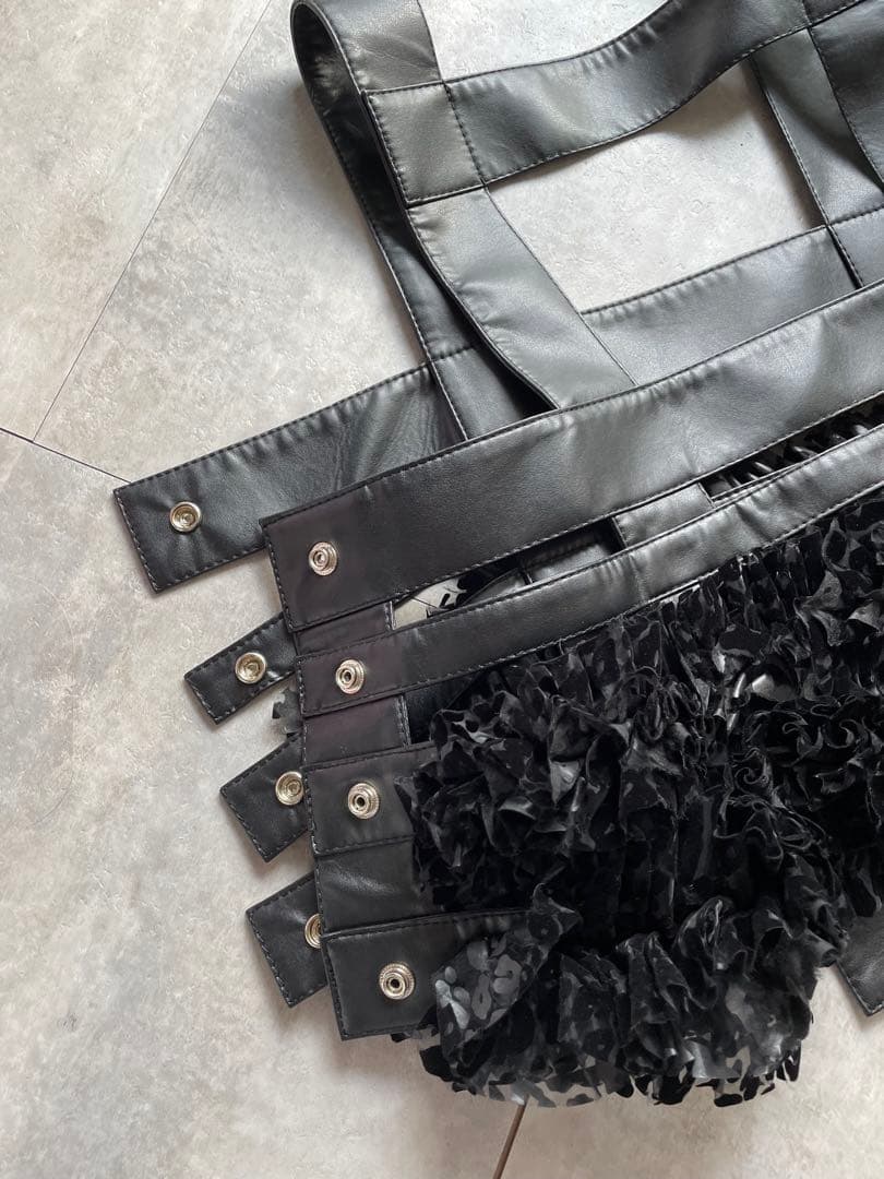 【noir kei ninomiya】　フリルビスチェ