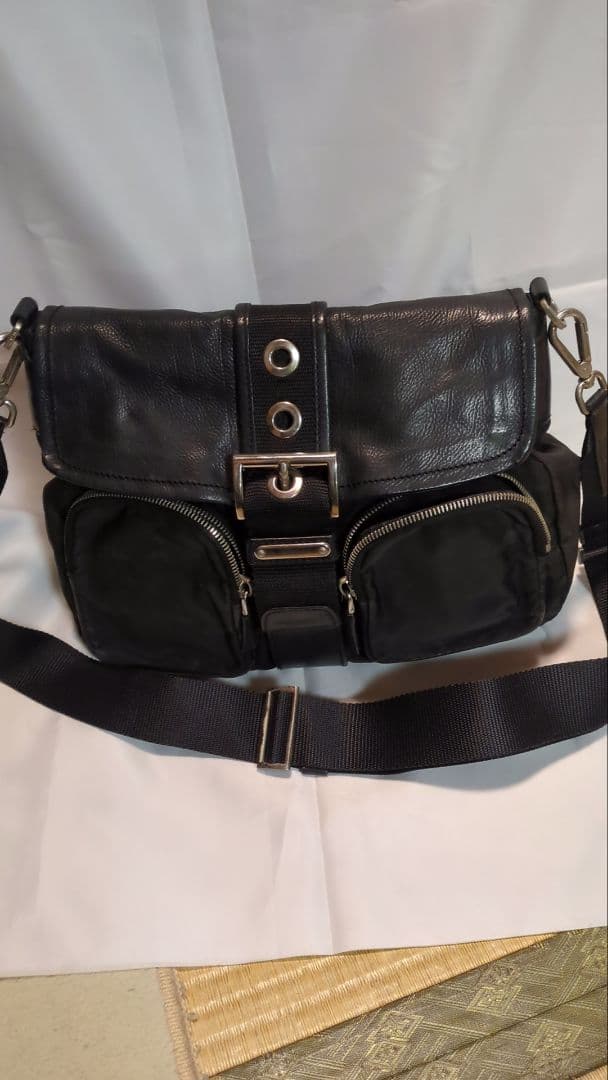 PRADA ショルダーバッグ 黒