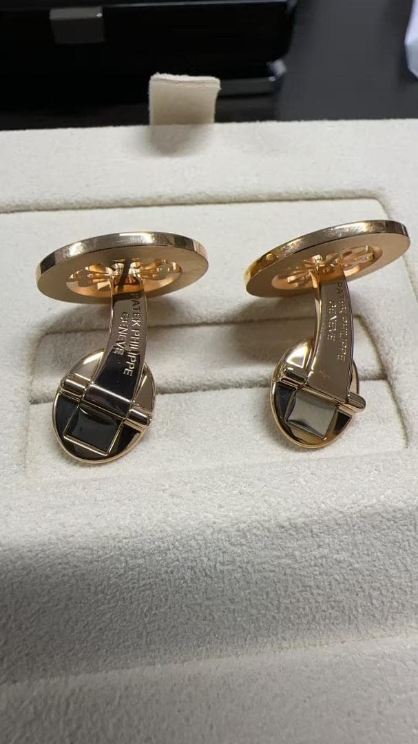 PATEK PHILIPPE パテック・フィリップ カラトラバ十字カフリンクス