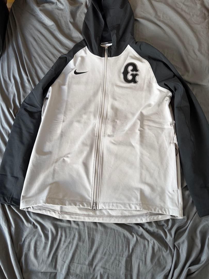 Nike 読売ジャイアンツ　オーセンティックウーブンジャケット　L