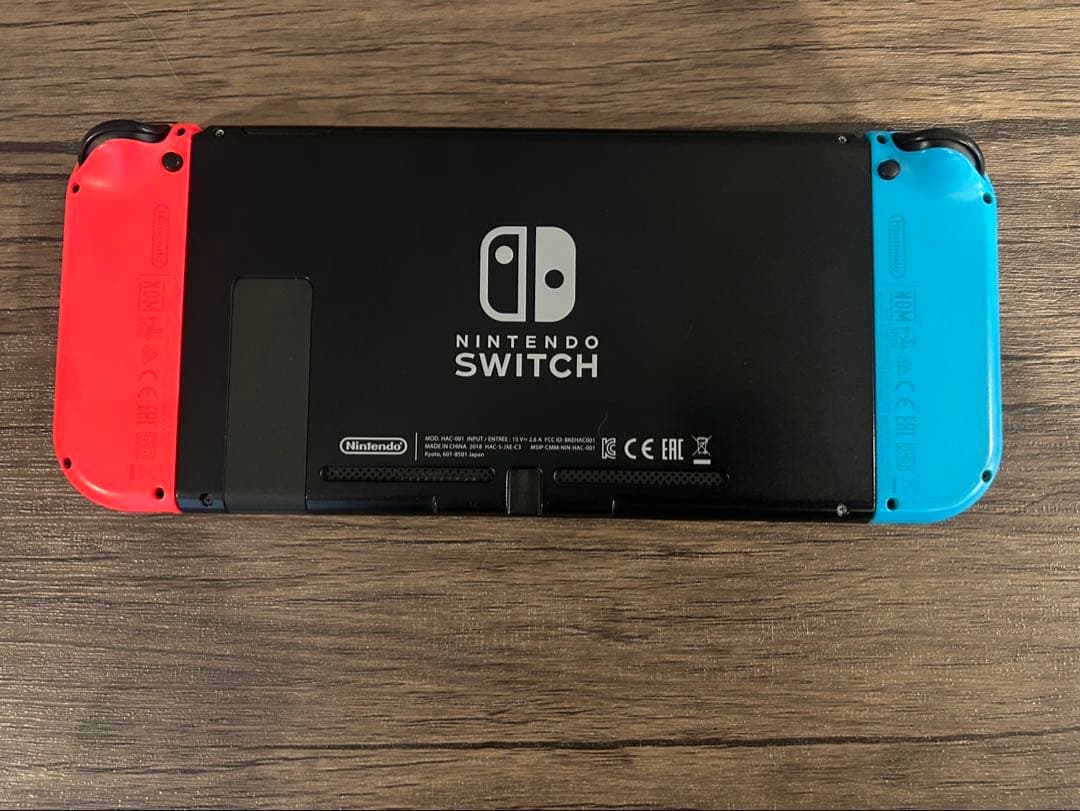 Nintendo Switch 本体 赤と青