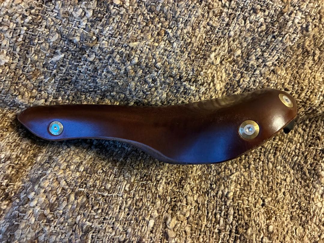 Gilles BERTHOUD ジルベルソー サドル