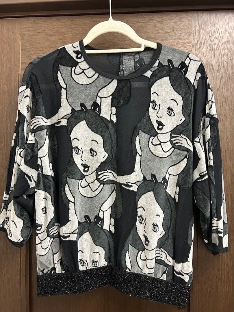 希少！あちゃちゅむディズニーコラボアリス　トップス