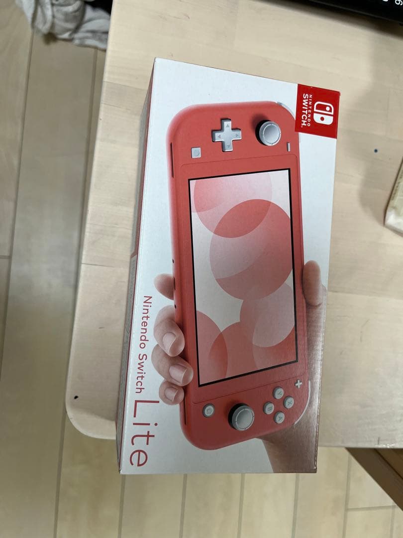 Nintendo Switch Lite コーラルピンク 本体 スイッチライト