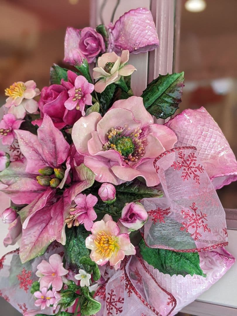 クレイフラワー♡ロココ調リボン台にピンクのポインセチア♡クリスマス♡ハンドメイド