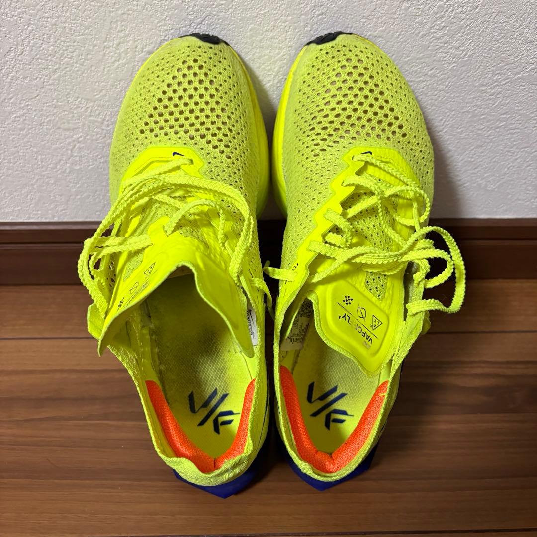 NIKE ヴェイパーフライ3 [25cm]