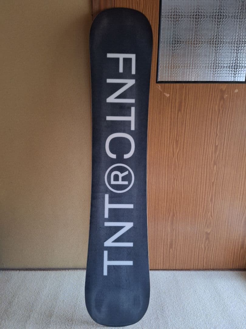 底辺パン職人FNTC TNT® スノーボード