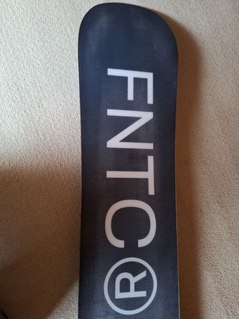 底辺パン職人FNTC TNT® スノーボード