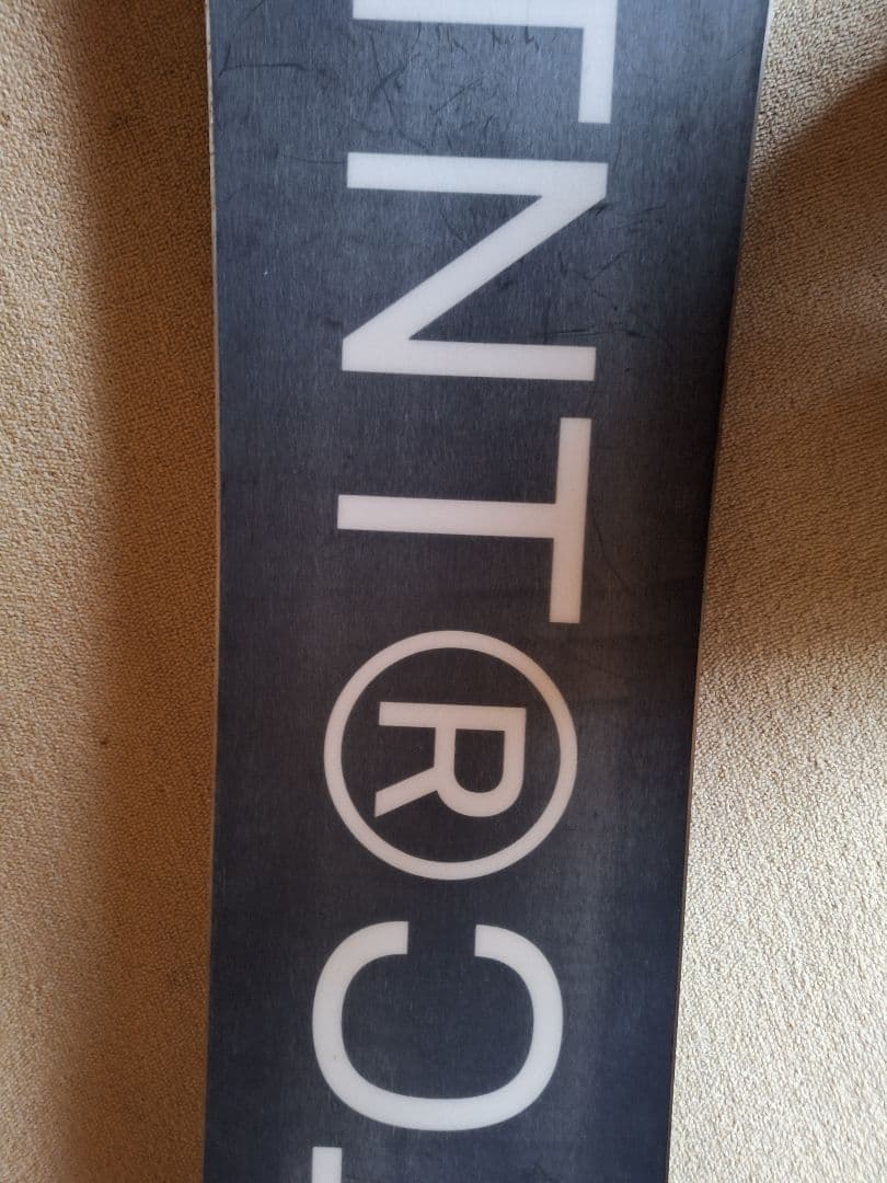 底辺パン職人FNTC TNT® スノーボード