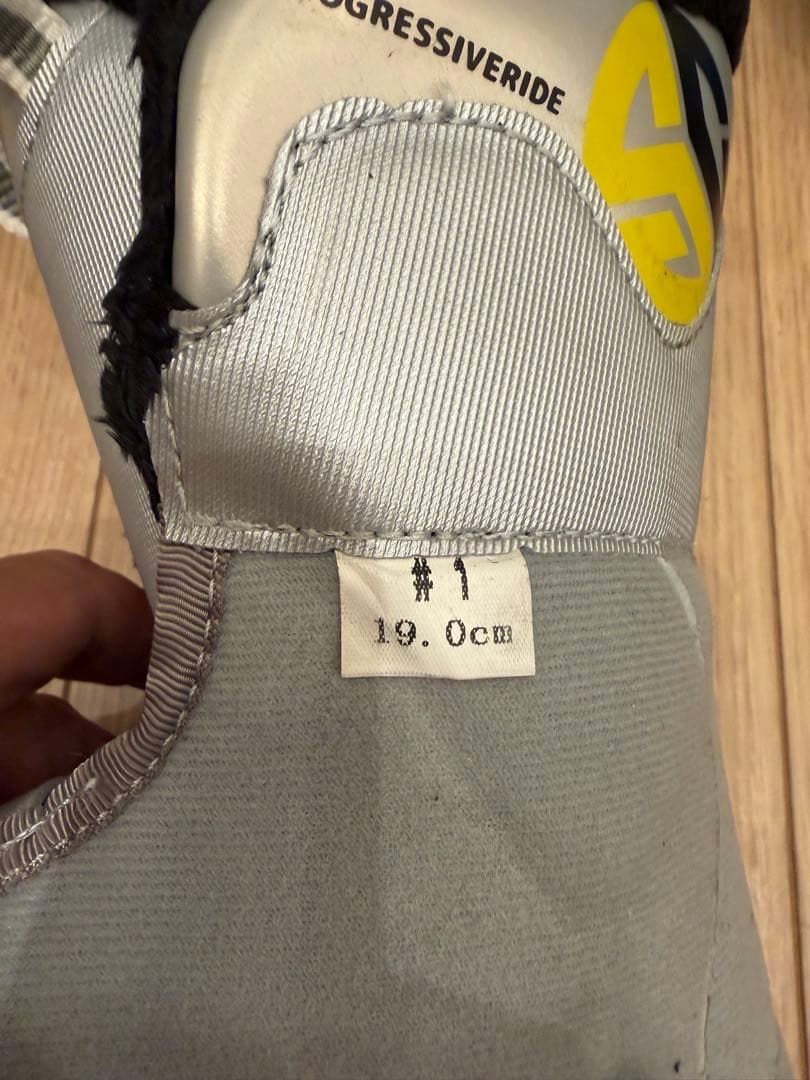 子供用スキー、ブーツ、ビンディング、ストックセット