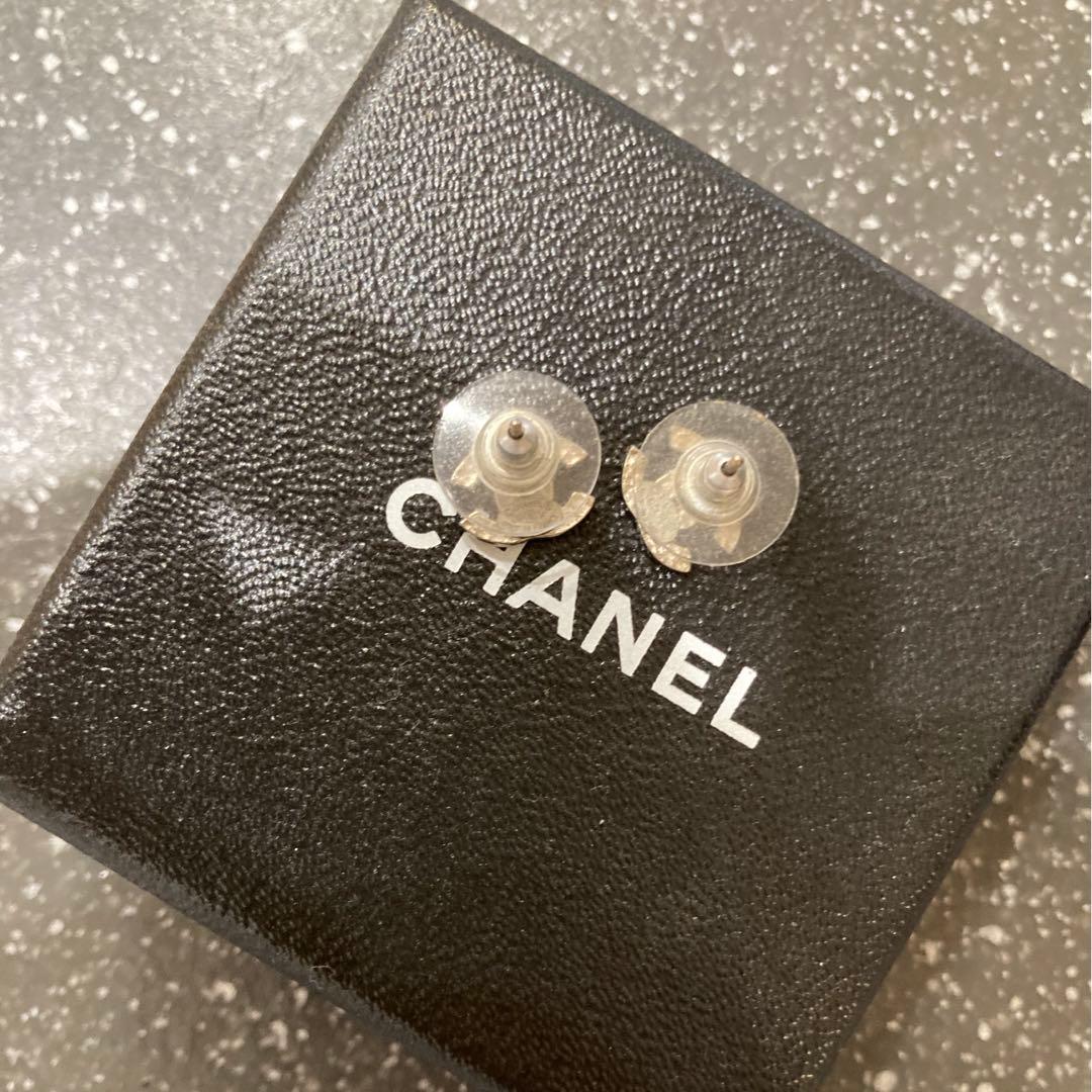 最終価格 CHANEL CCロゴピアス シルバー