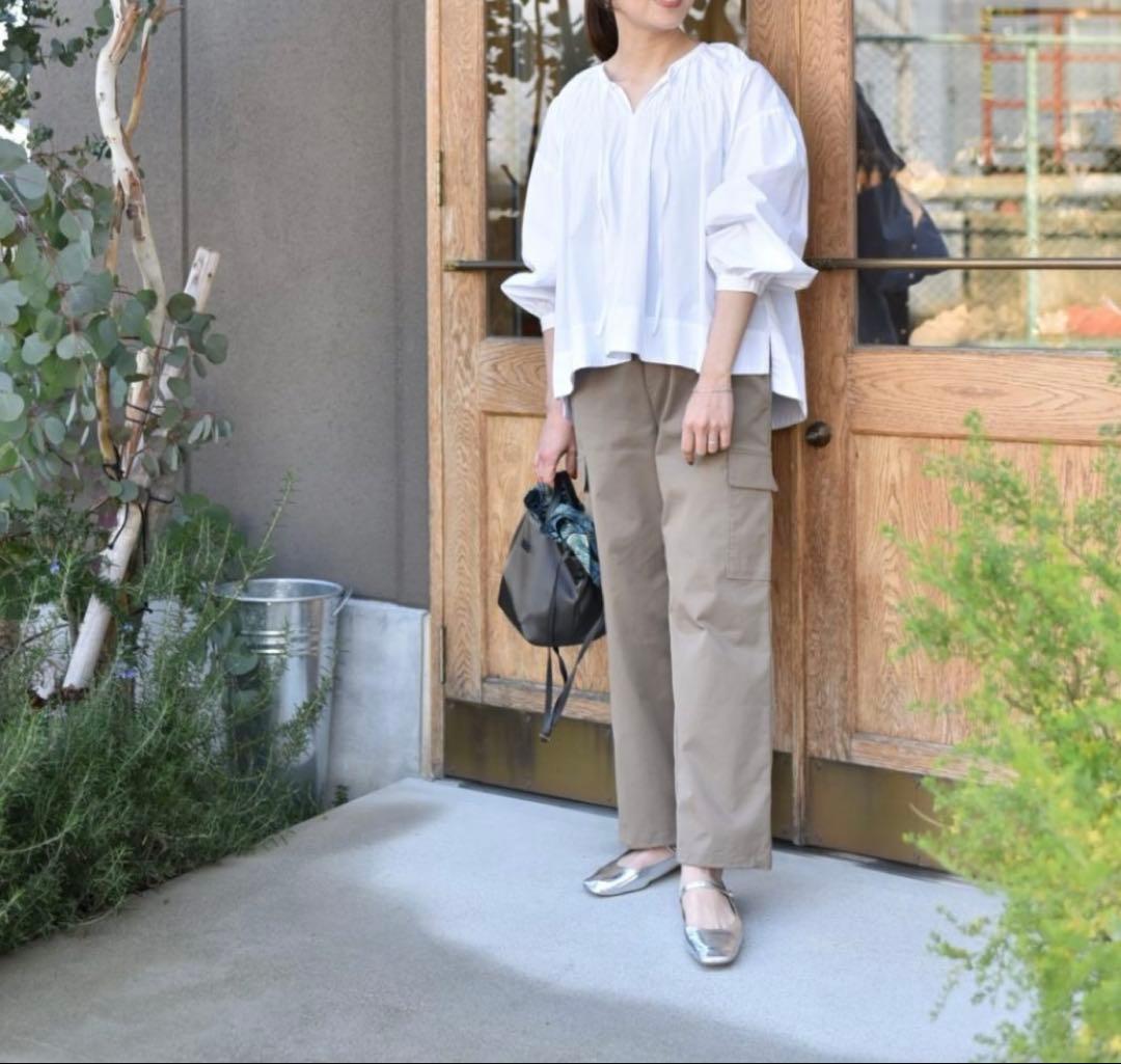 OUR 裾がしぼれる2wayカーゴパンツ オリーブ