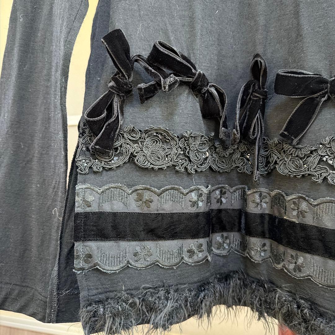 トリココムデギャルソン　装飾フリル長袖トップス