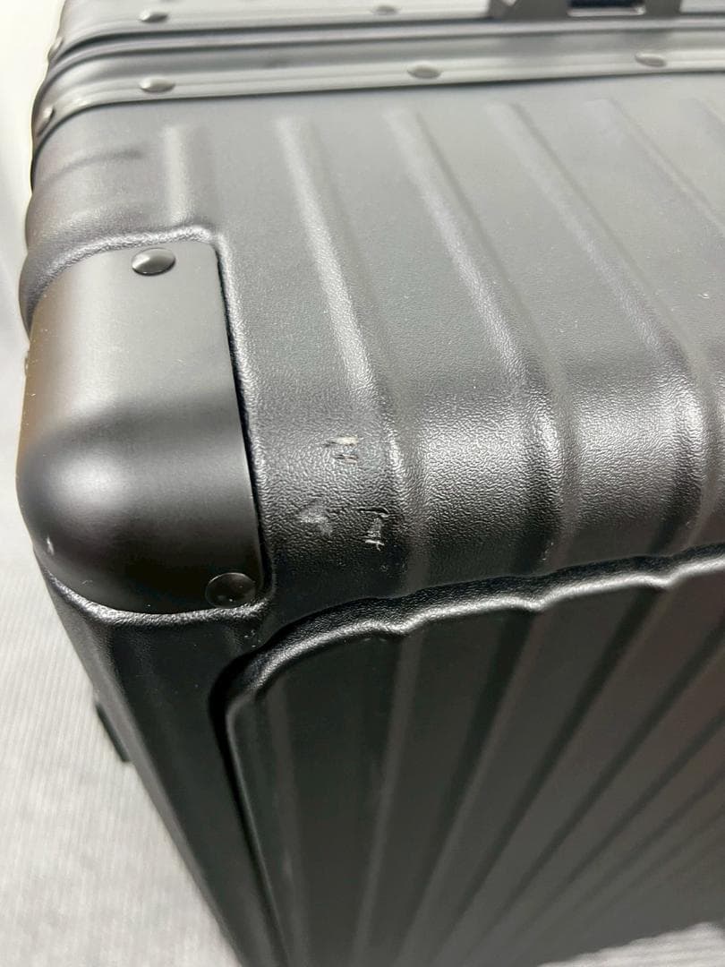 リベティ多機能キャリーケース【マットブラックМサイズ】A8