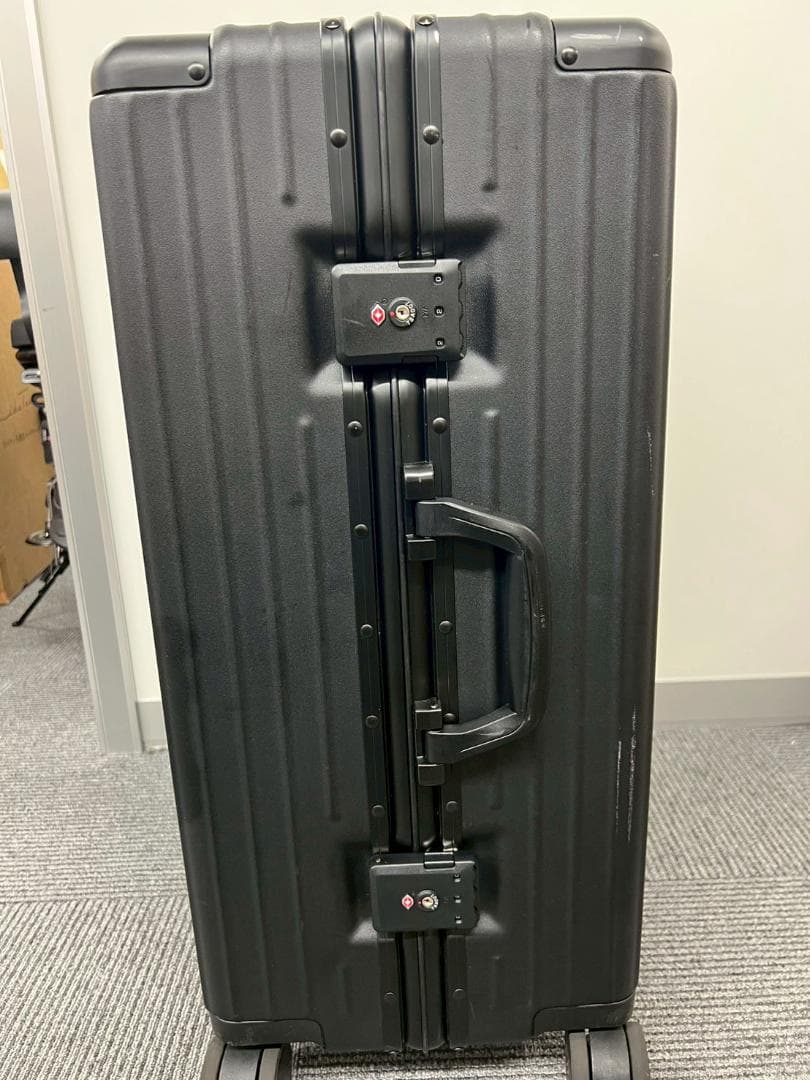 リベティ多機能キャリーケース【マットブラックМサイズ】A8