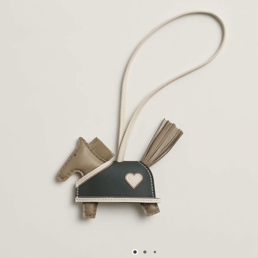 ☆新品☆HERMESエルメスチャーム《ロデオ》PMロベオ・クール