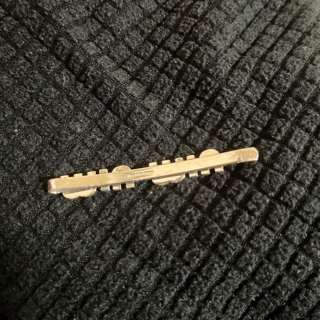 miu miu シルバー ヘアピン