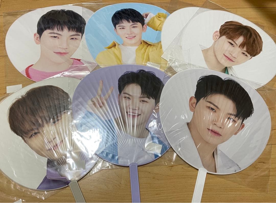SEVENTEEN 세븐틴 ウジ うじ woozi 우지 歴代グッズ うちわ