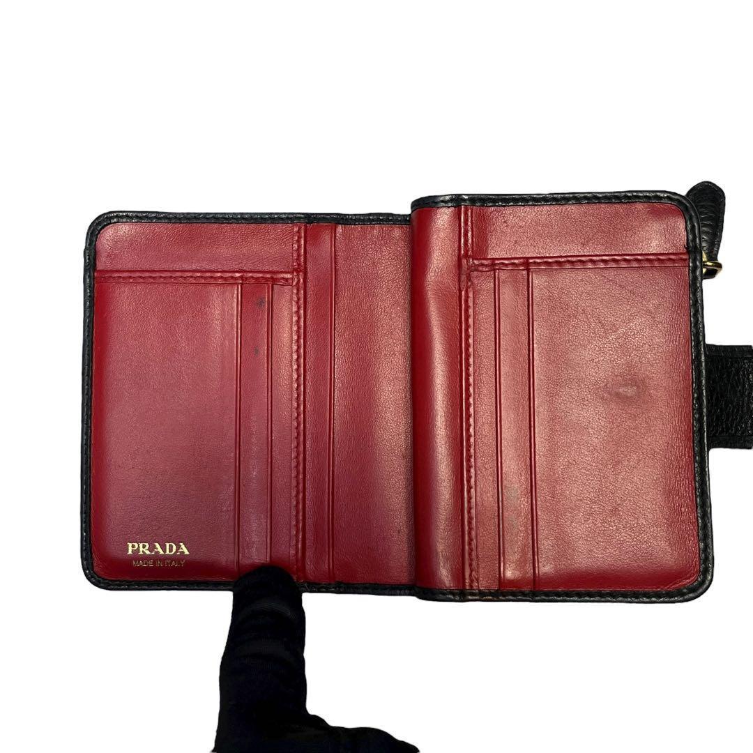 レア✨プラダ 二つ折り財布 ヴィッテログレイン ロゴ金具 バイカラー 黒 赤