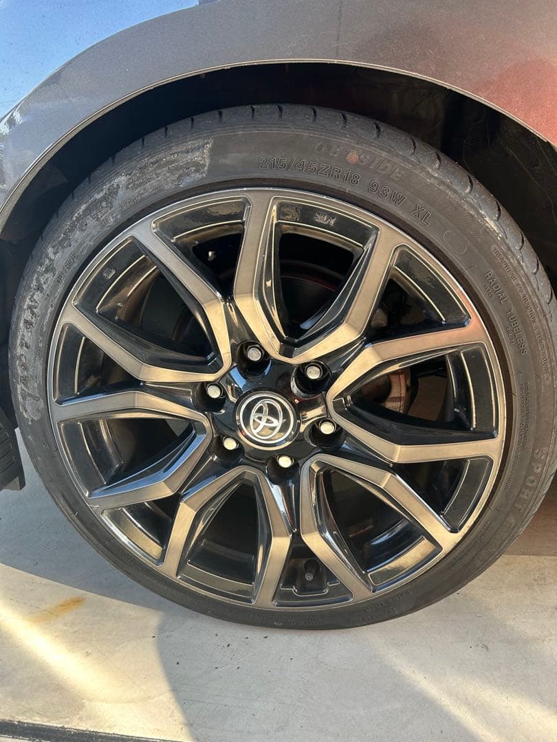 ハイラックス GR ホイール 18インチ