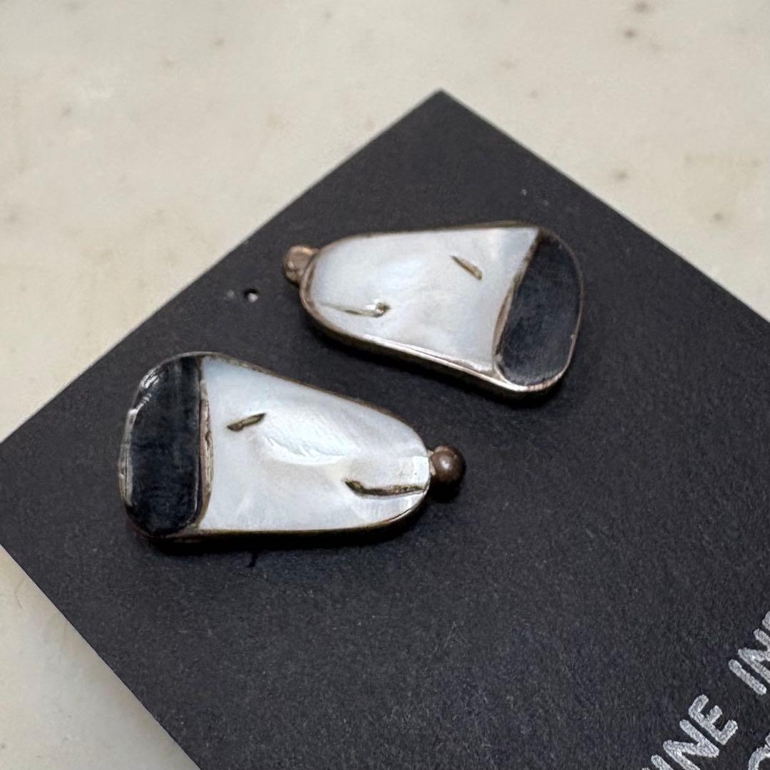 ★専用出品　ズニ族 ピアス インディアンジュエリー スヌーピー ホワイトシェル