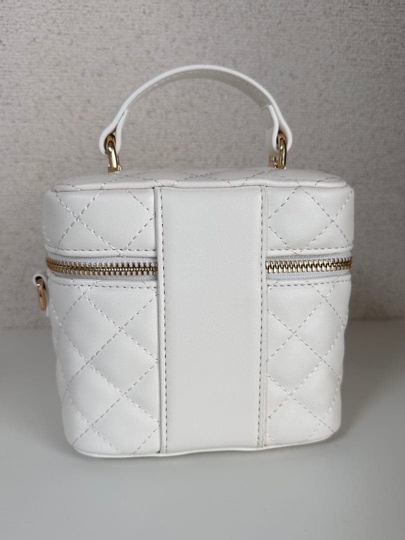 Darich キルティングスクエアミニバッグ ホワイト