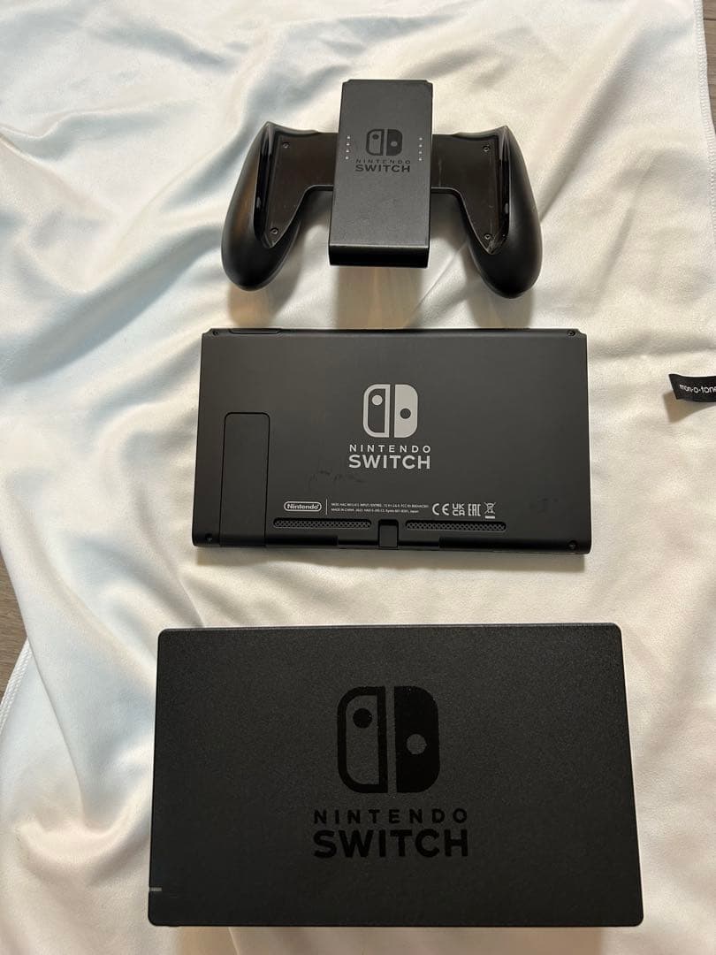 Nintendo Switch 本体 グレー（美品・2024年購入）