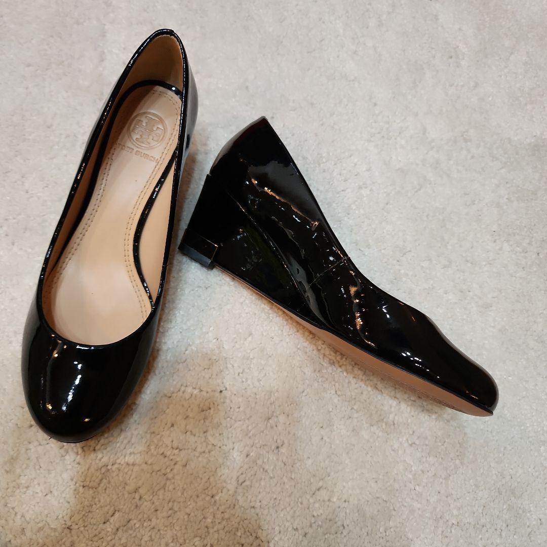 新品未使用試着のみ:Tory Burch ブラック フラットシューズ 箱付き