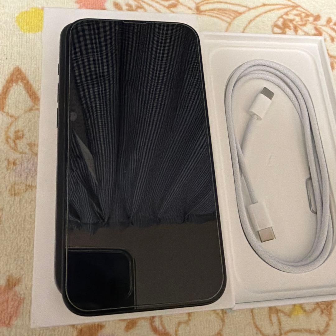 携帯電話本体 iPhone16e 256GB