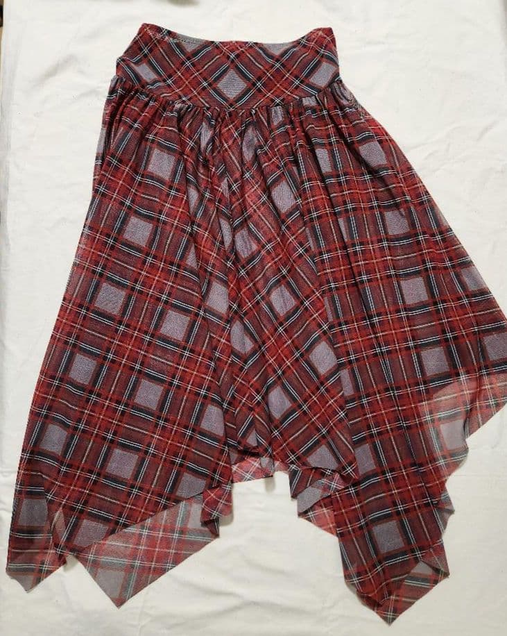 ジャンポール・ゴルチェアシンメトリースカート チェック柄　ペチコート付き