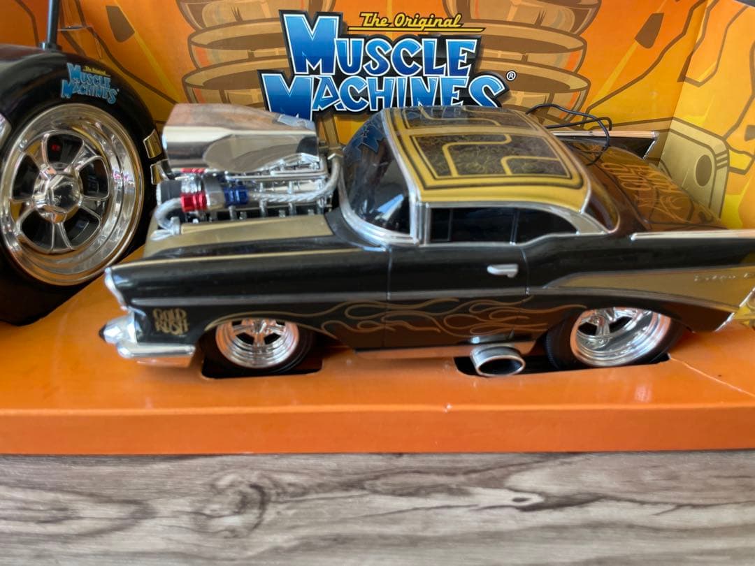 muscle machine ミニカー　Chevrolet アメ車