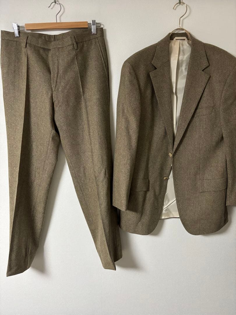 BOSS ブラウン ウール スーツ　サイズ48 ベージュ