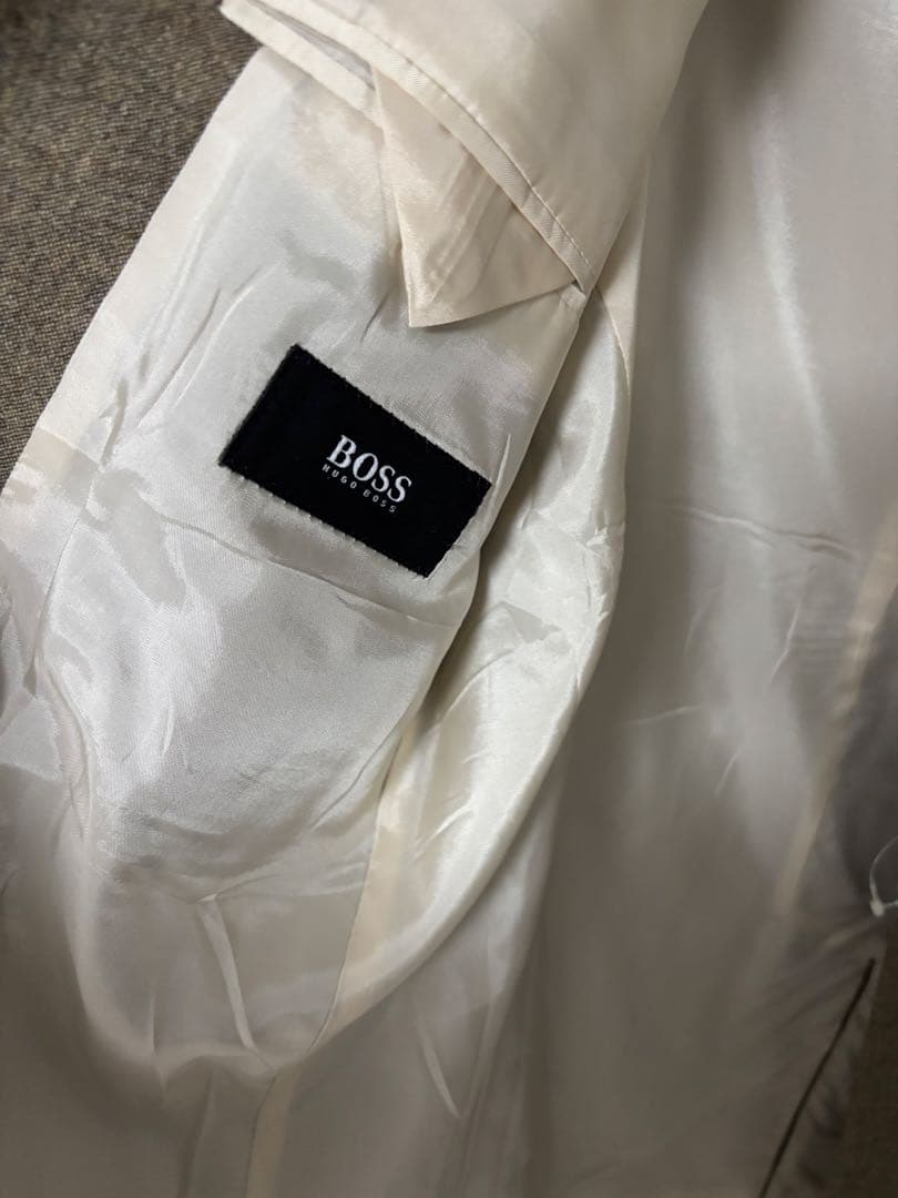 BOSS ブラウン ウール スーツ　サイズ48 ベージュ