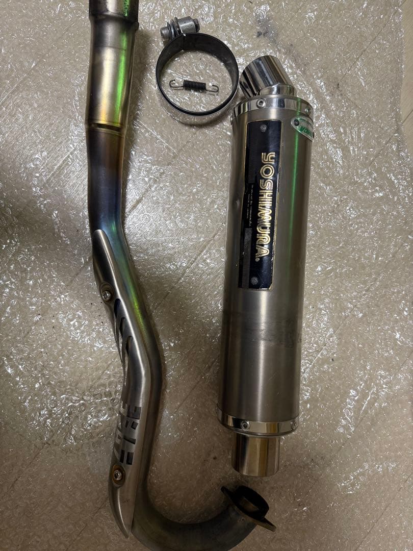 アーモンド　XR50モタード　ヨシムラマフラー