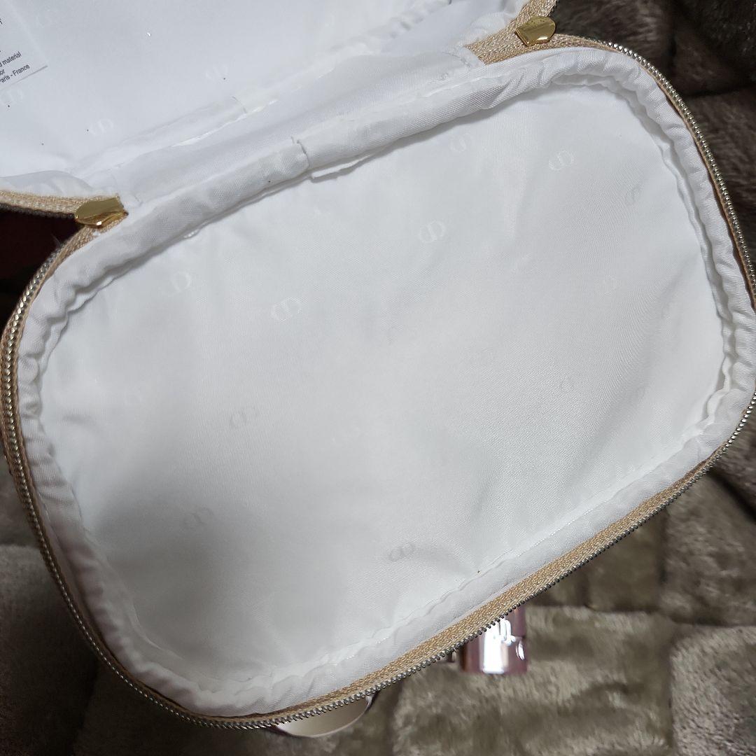 ディオール ホリデー オファー (限定品) リップ ケア　ポーチ付き