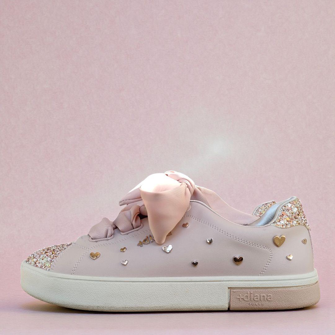 +diana プラスダイアナ バレンタイン限定　スニーカー ピンク 23.5cm