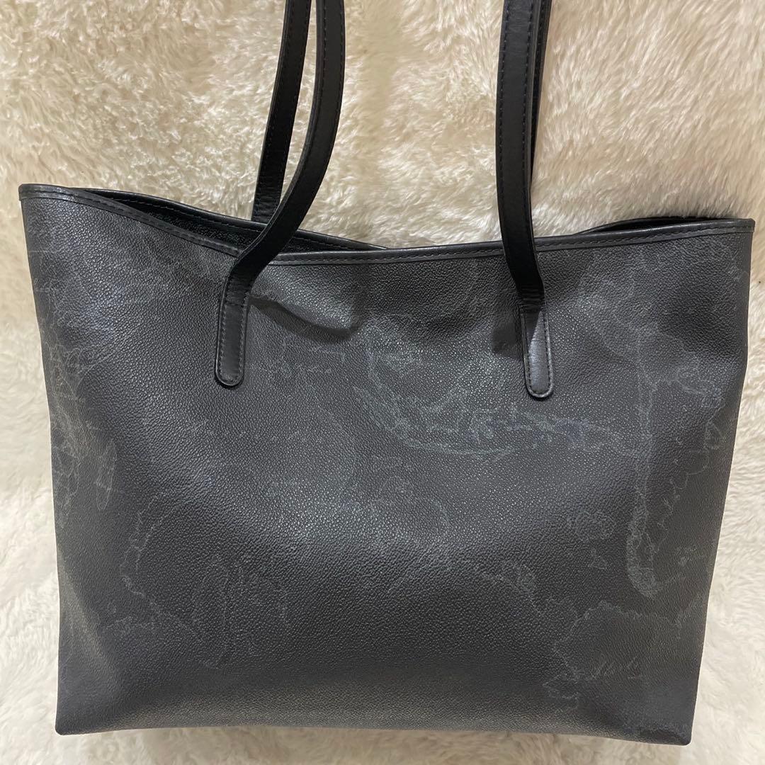 希少プリマクラッセ トートバッグ ブラック チャーム付き　世界地図柄