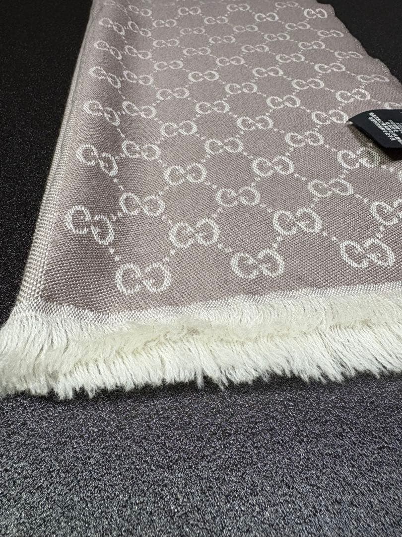 《最終値下げ》GUCCI マフラー GGパターン ホワイト×グレー 《正規品》