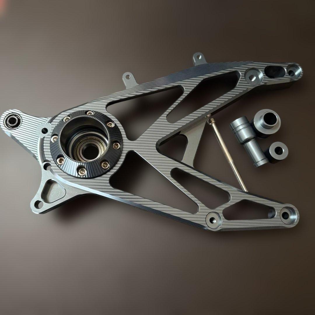 シグナスX　2型 3型用 社外スイングアーム