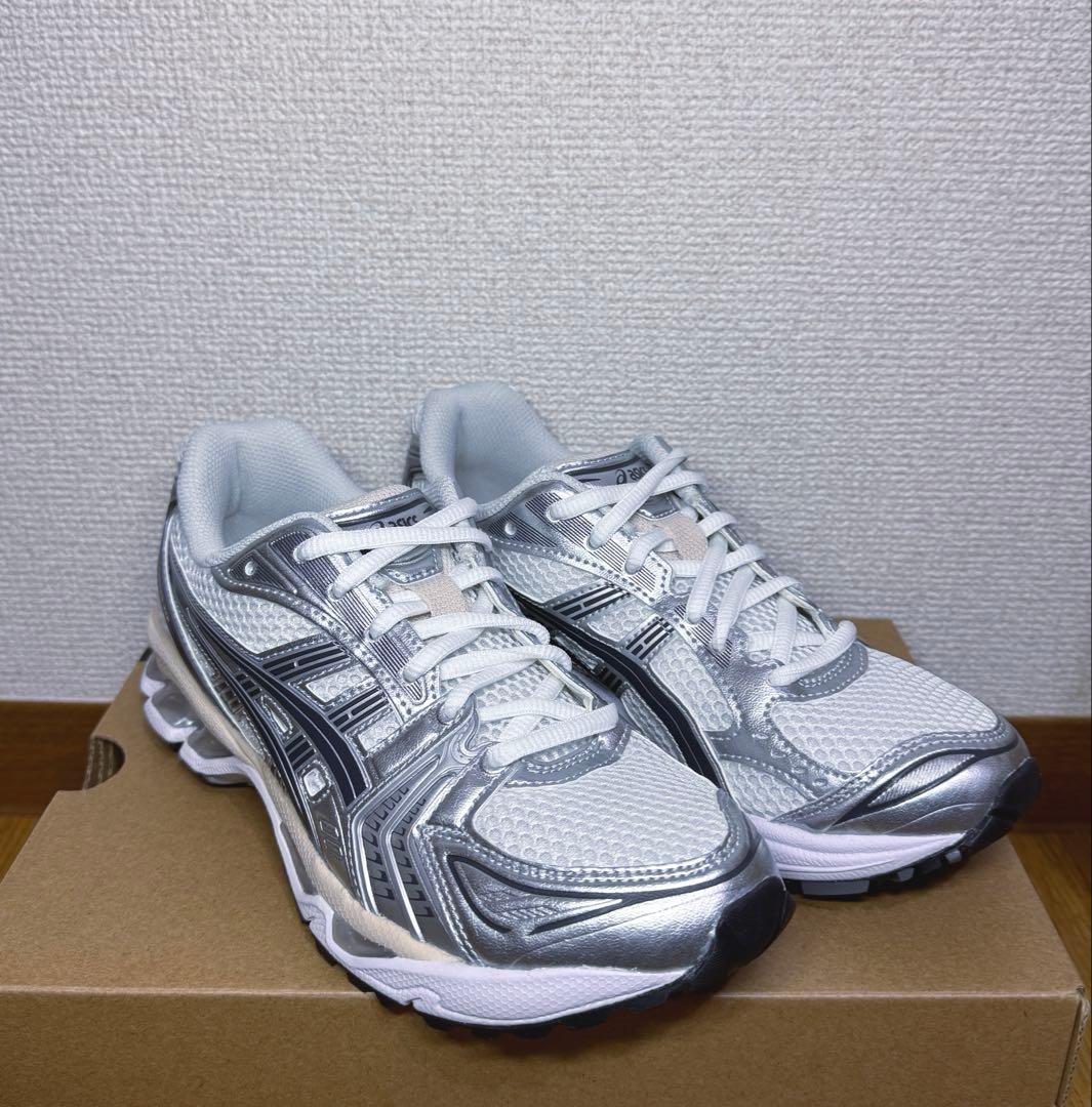 【ASICS】GEL-KAYANO 14 White/Graphite Grey