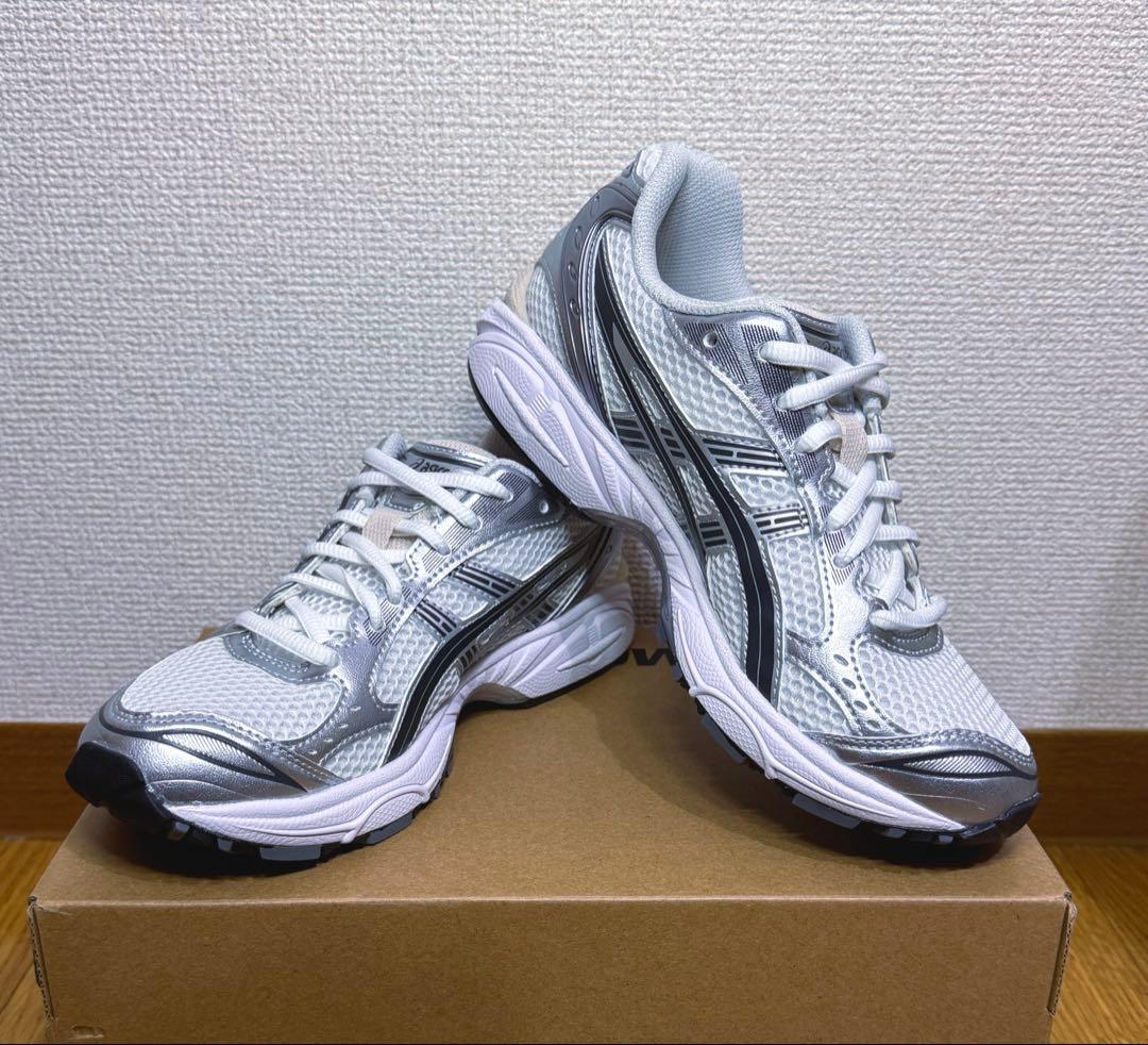 【ASICS】GEL-KAYANO 14 White/Graphite Grey