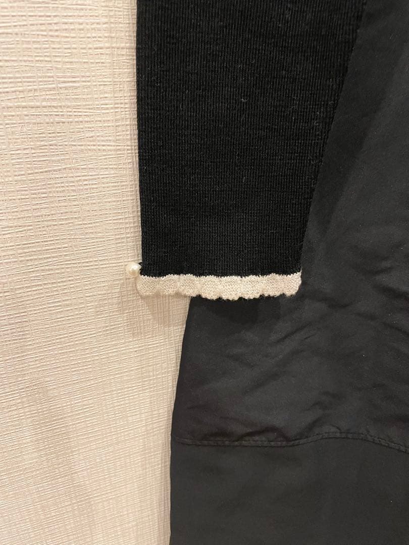 極美品　ジョリーミニョン　袖口パールメモリータフタドッキングワンピース　ブラック